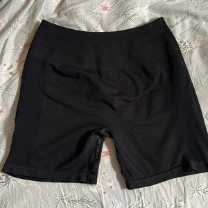 Alphalete Amplify Short